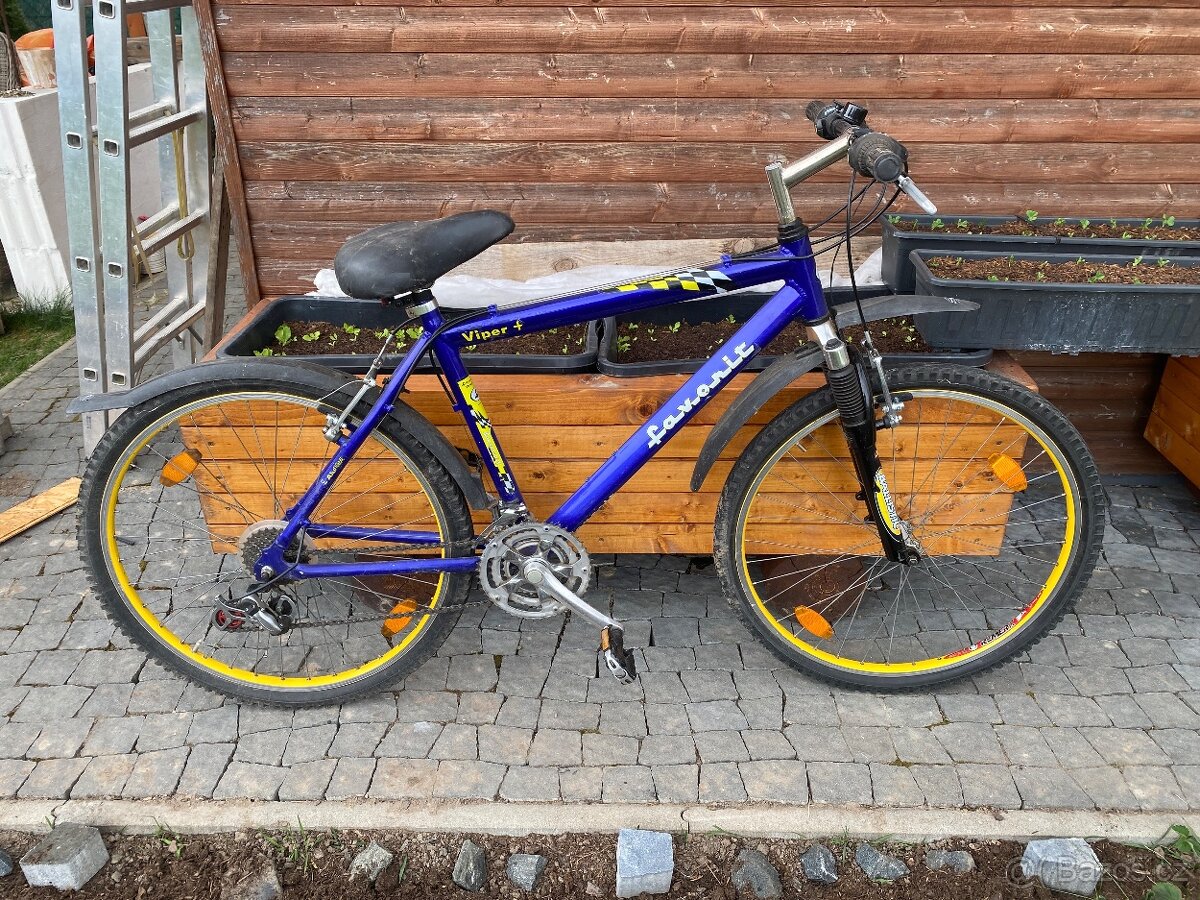 Horské kolo Favorit Viper+ lze i treckové nebo koloběžka