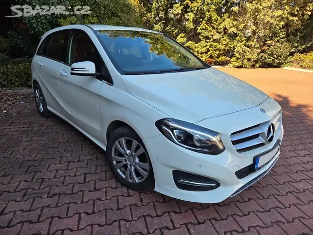 Mercedes B180,automat,2018,ČR,119tis.km,LED světla,serviska