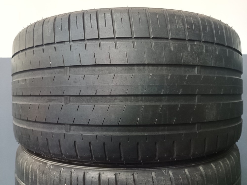 255/30 R20 FALKEN (4319)