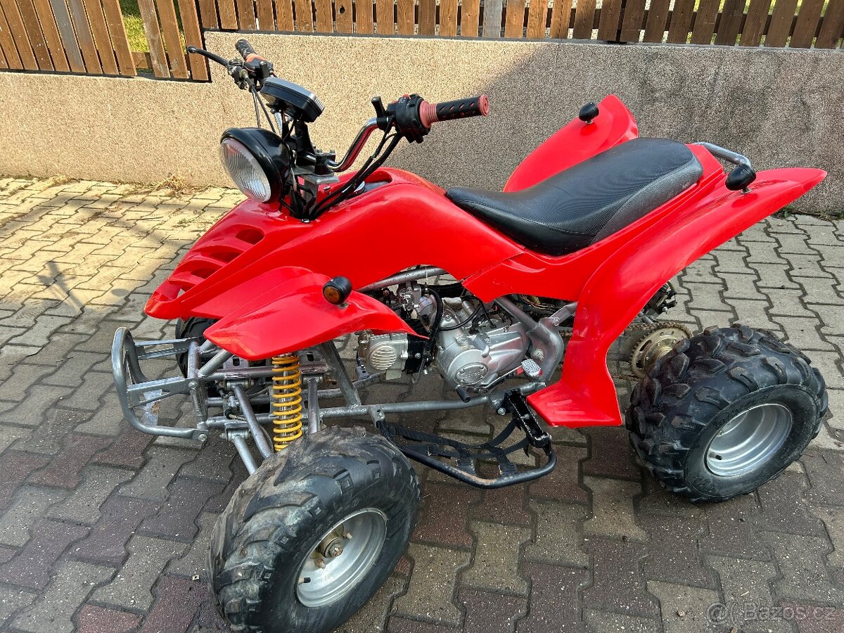 Čtyřkolka 110CCM ,jako nová,v hezkém stavu