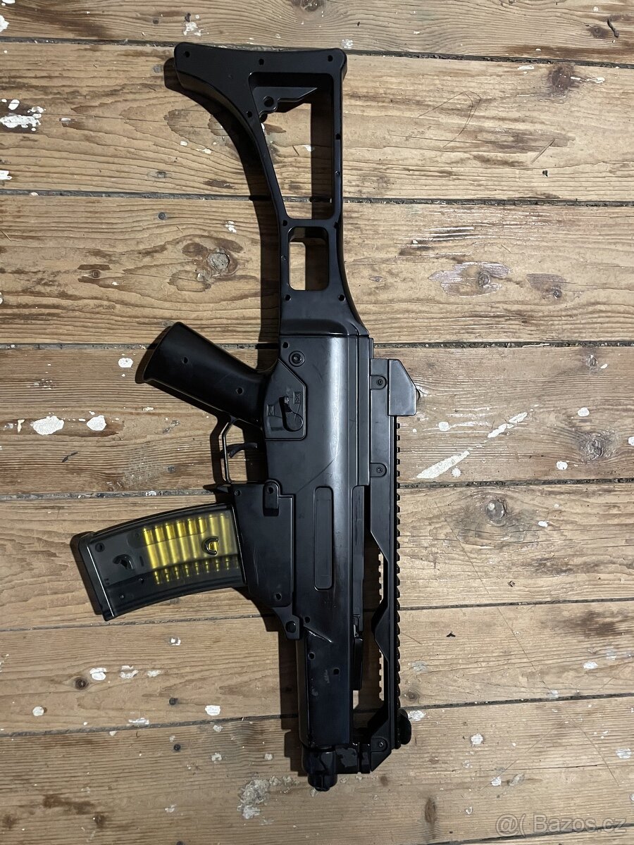 nefunkční airsoft zbraň