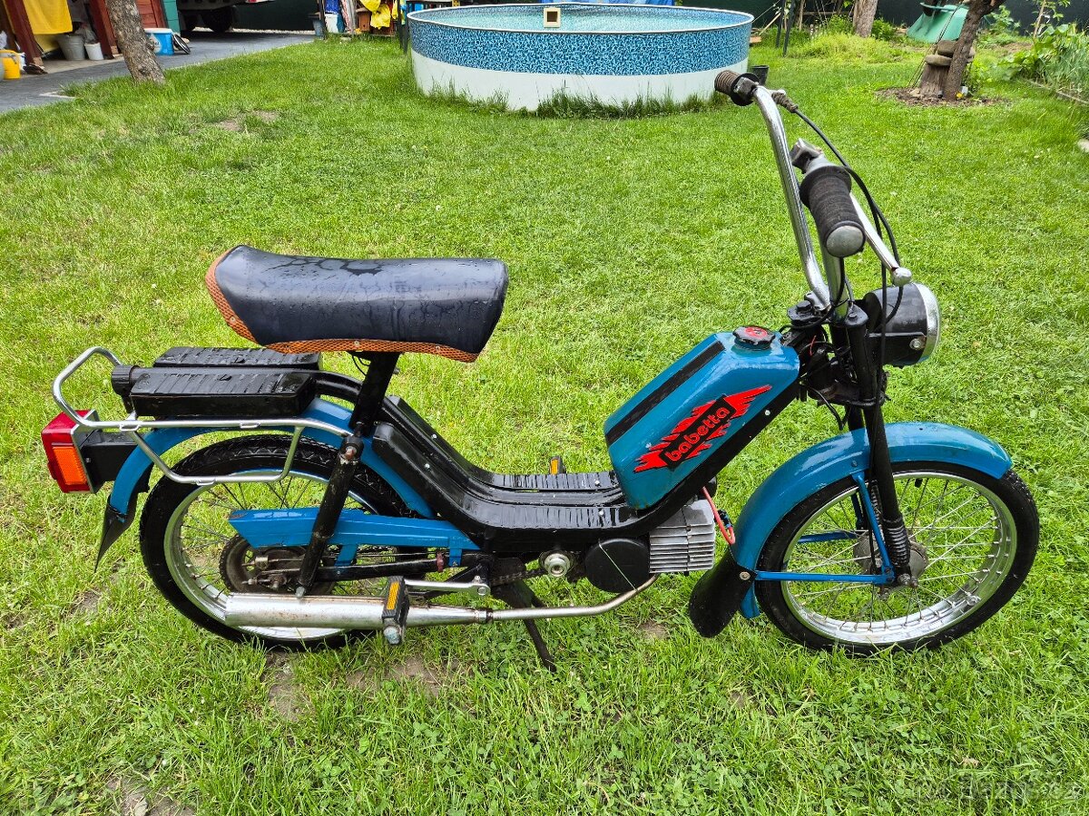 Babetta 210 s kartičkou, modrá s prodlouženým sedlem 2.