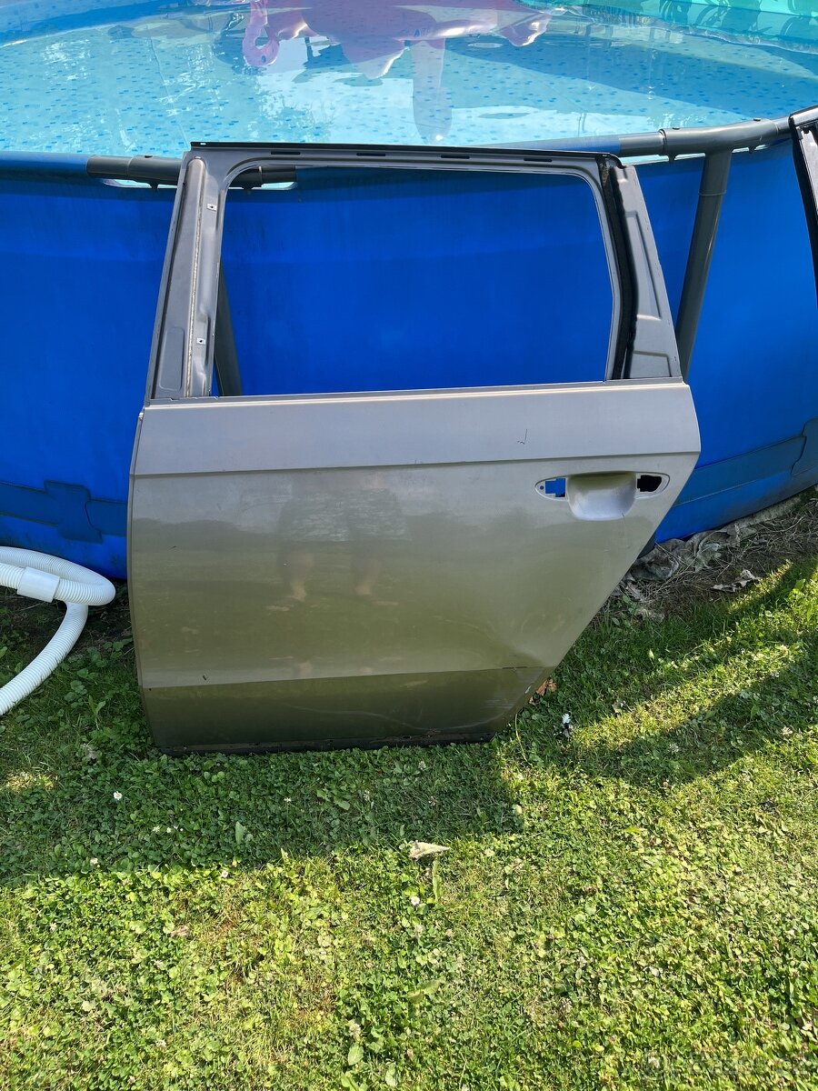 Ww Passat b7 kombi originál levé zadní dveře