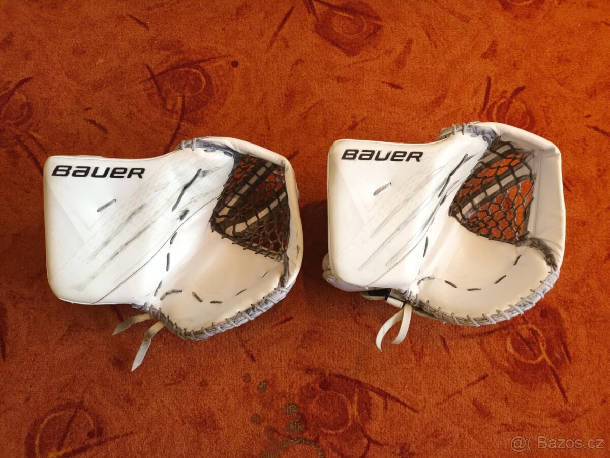 Brankářská lapačka Bauer Vapor Hyperlite (1. řada), 2 kusy