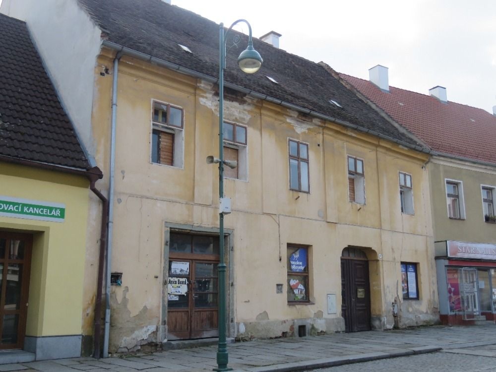 Rodinný dům s pozemky v obci Blatná, Strakonice