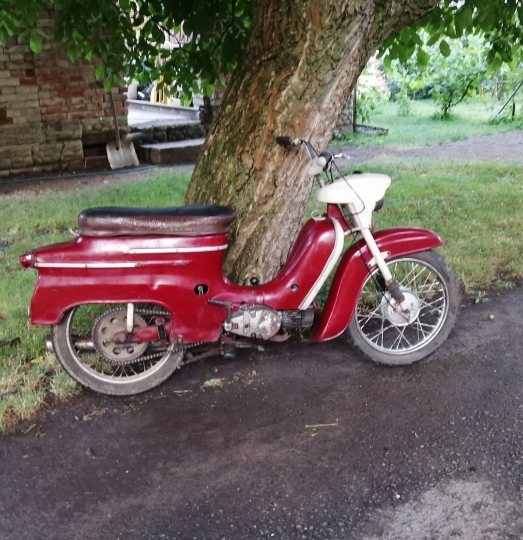 Jawa pionýr 21