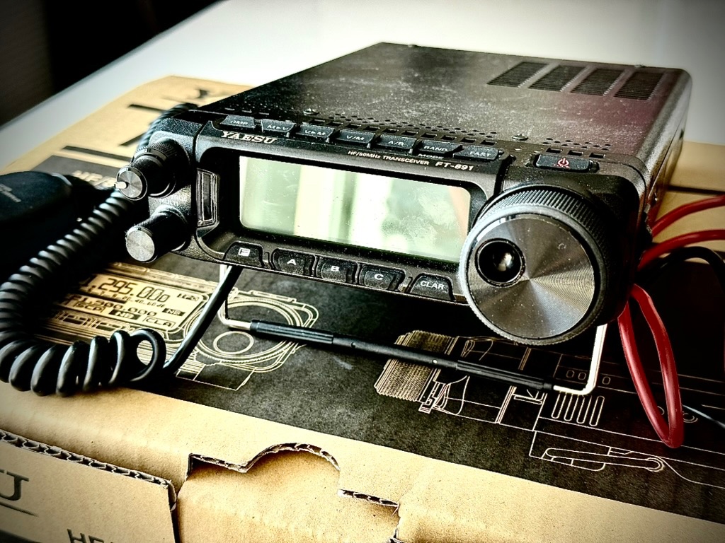 YAESU FT-891 - jak nová