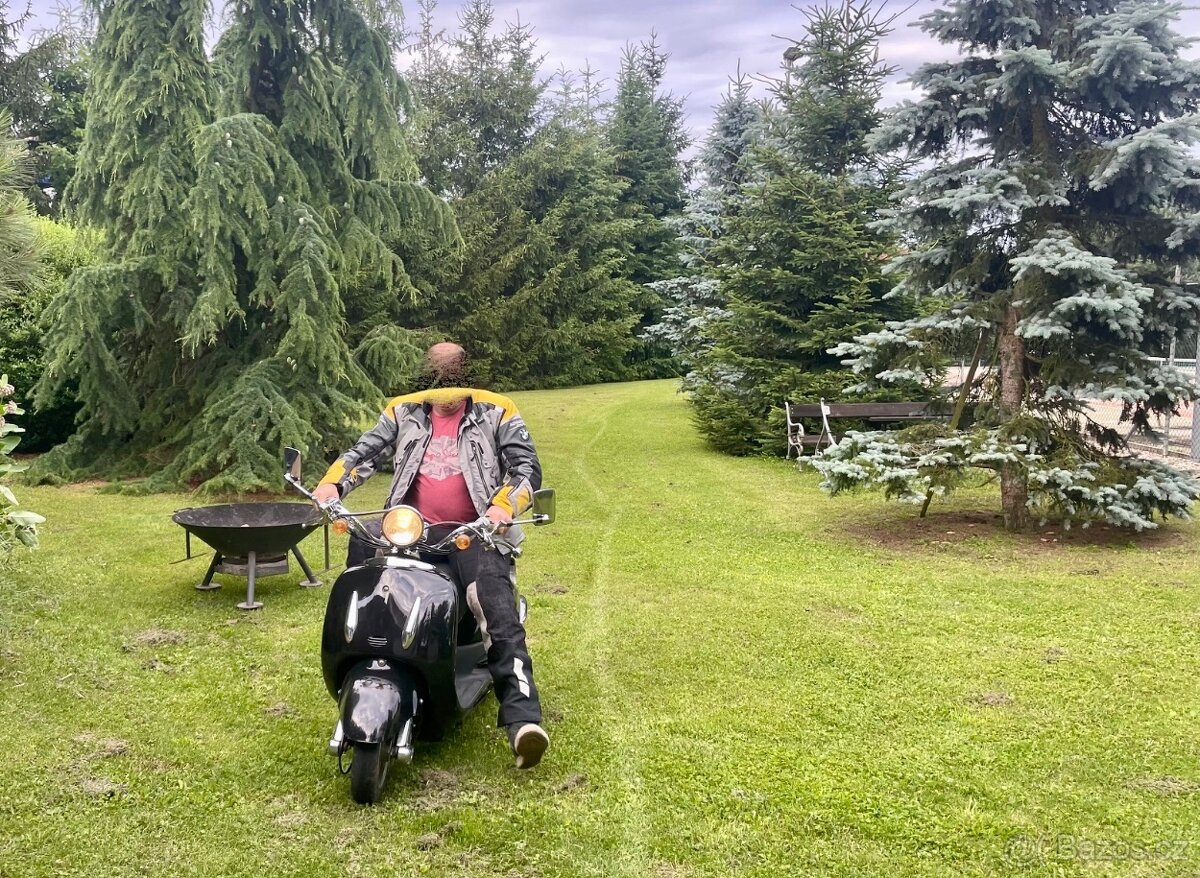 honda SW125, retro elektrický skútr