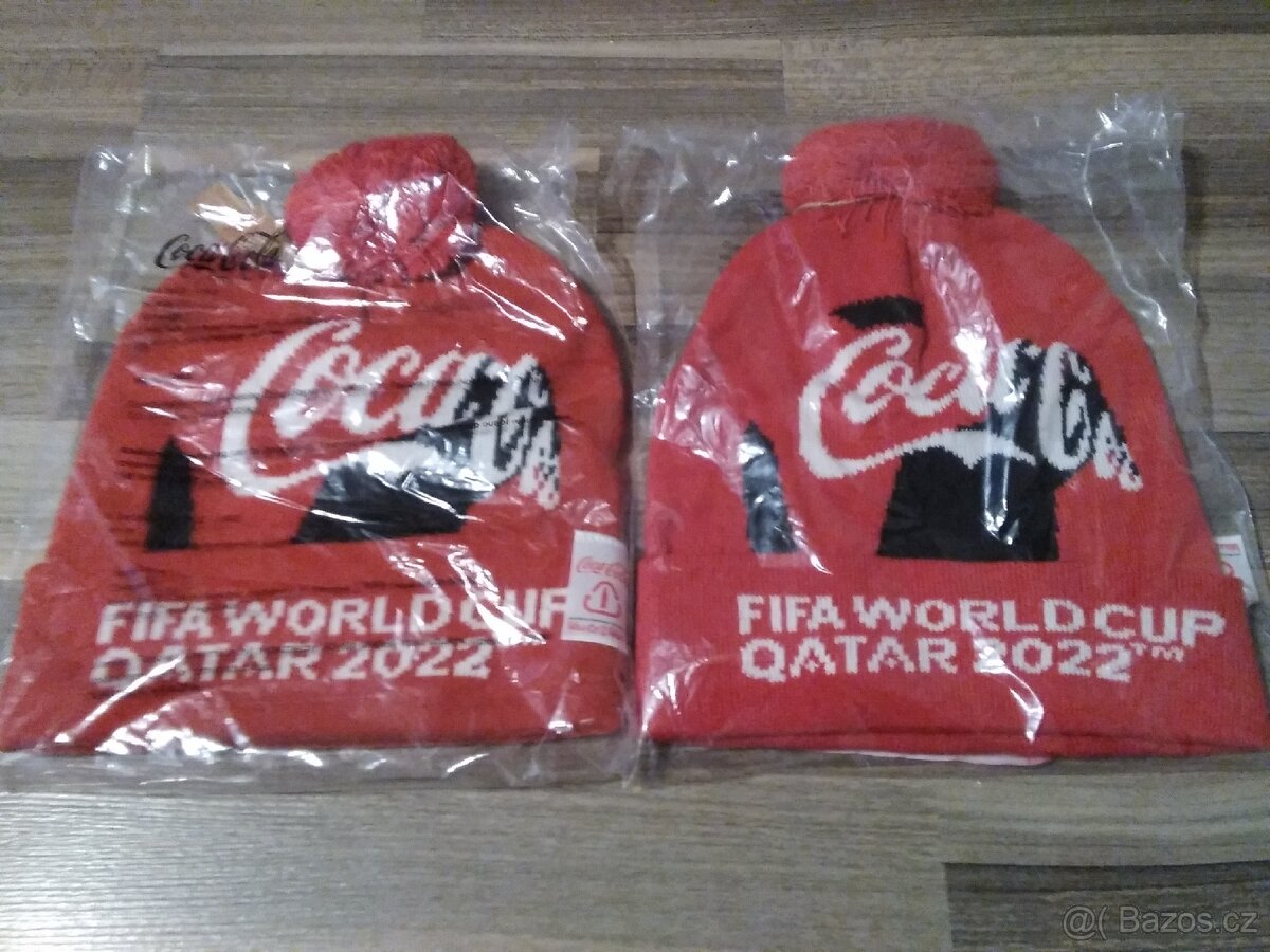 ZIMNÍ ČEPICE, originál Coca Cola
