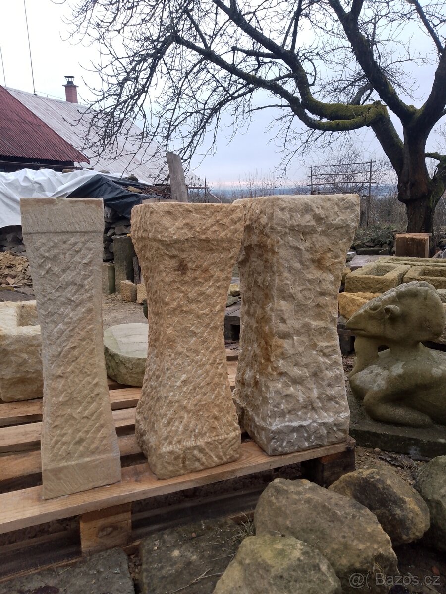 Stojan, stolek, podstavec
