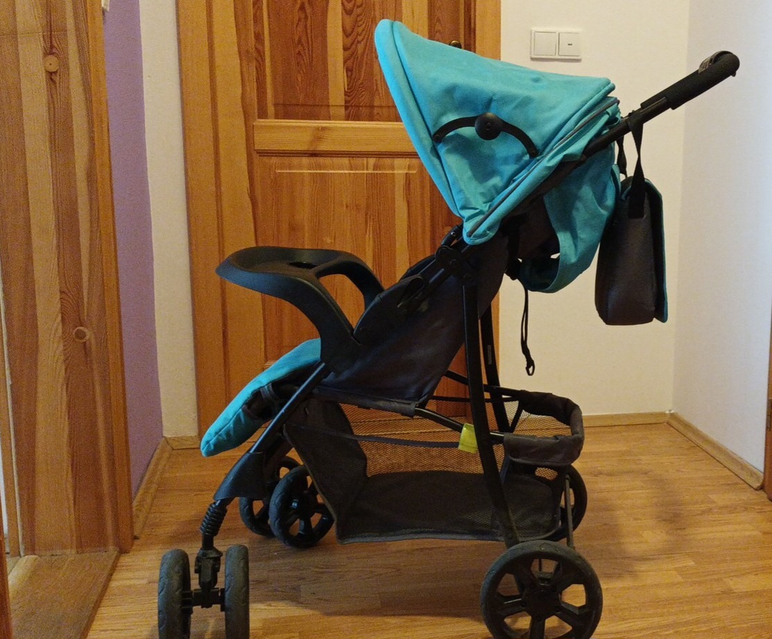 Sportovní kočárek lionelo Emma plus