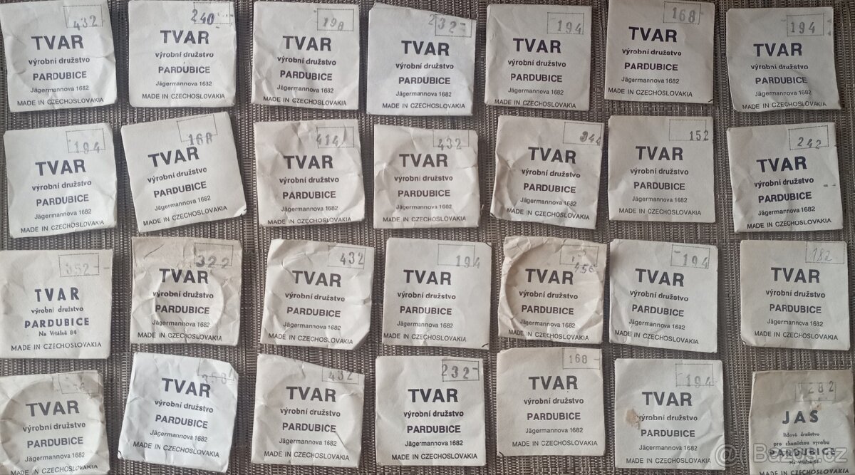 Tvar Pardubice - mix sklíček Prim a jiné 28 kusů