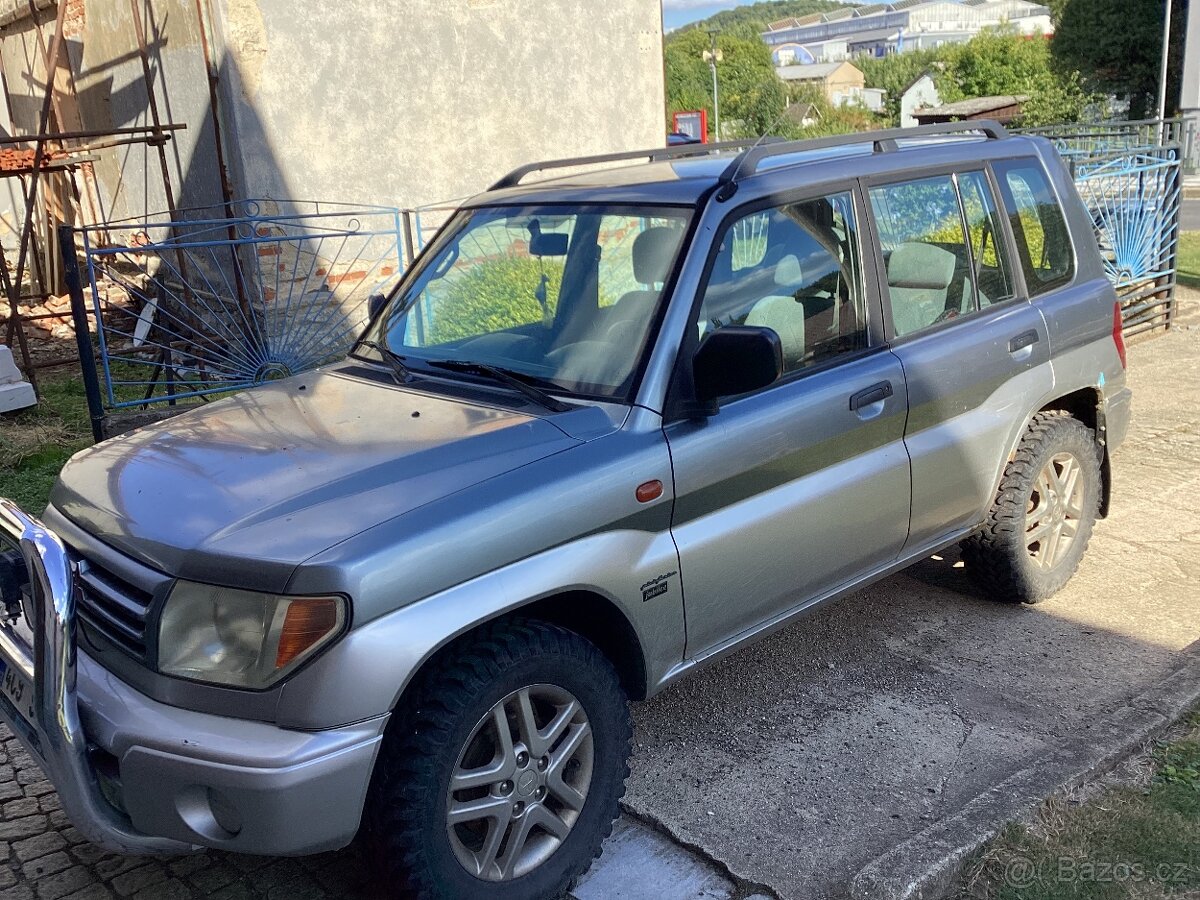 Mitsubishi Pajero pinin