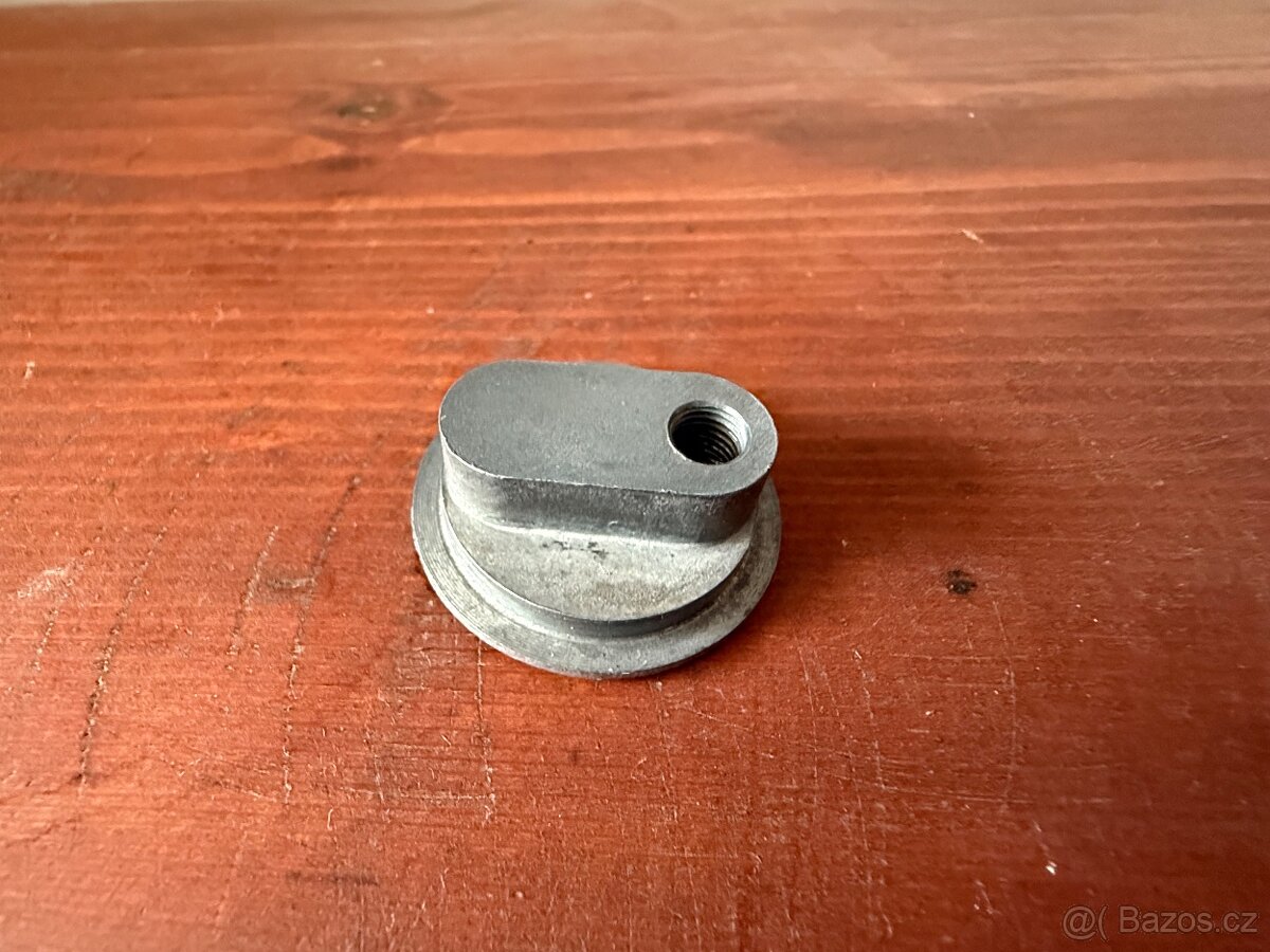 Víčko šoupátka Jawa 250/350 Pérák
