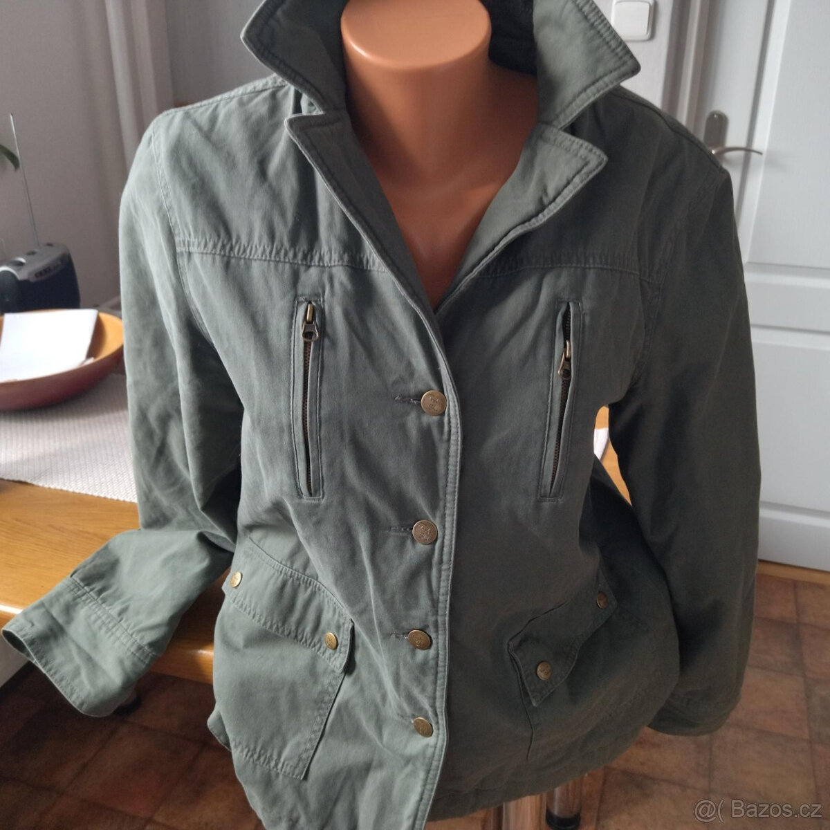 Fashion studio khaki krátký lehce vytepleny kabát/ bunda vel