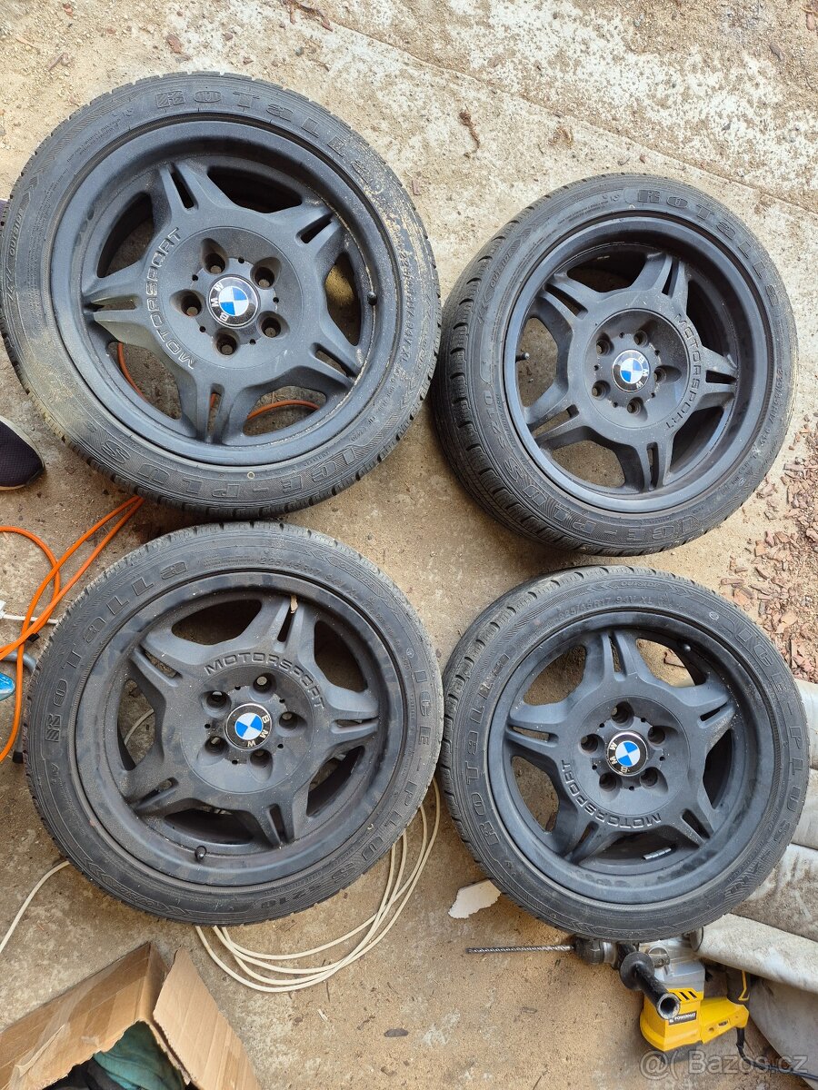 Kola Motorsport R17 BMW