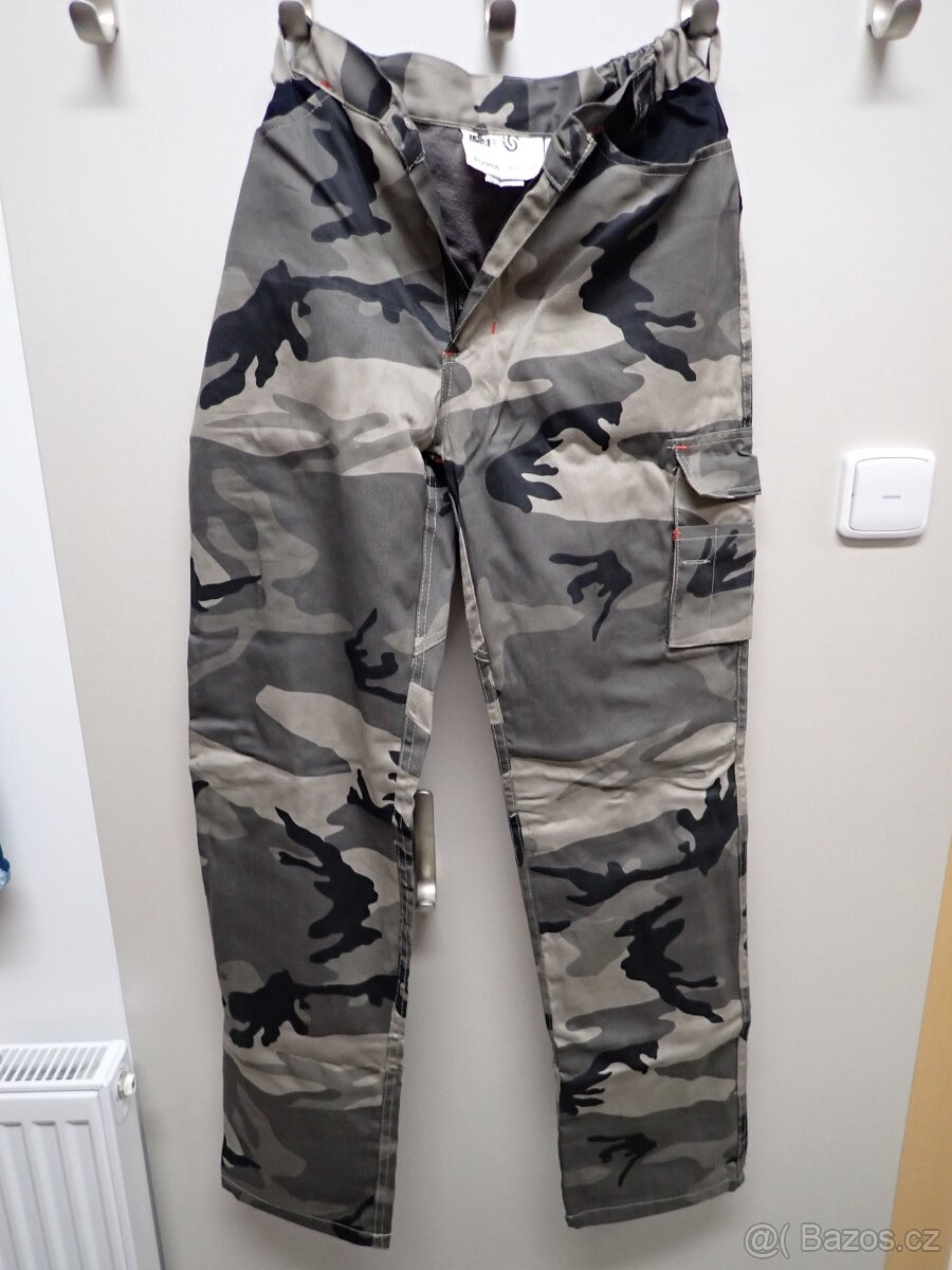 KALHOTY-KRATASY MASKÁČOVÉ LETNÍ 2v1 NENOŠENÉ S VYSAČKOU