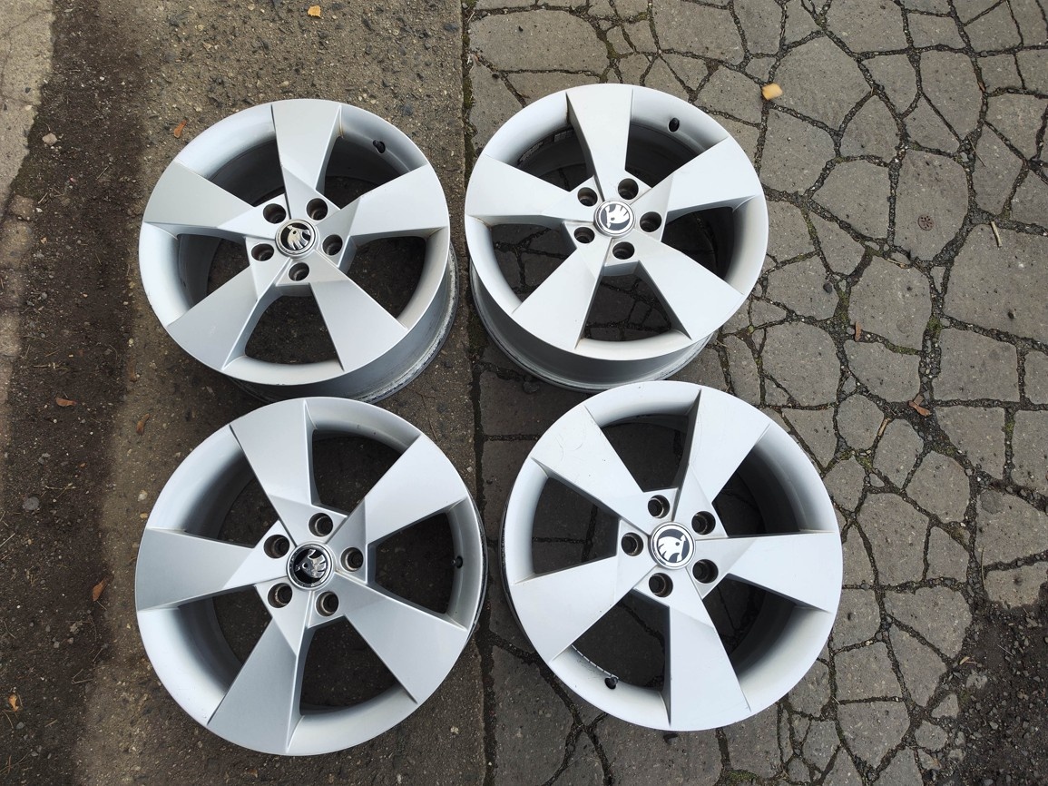17"alu sada Denom 5x112 origo Škoda Octavia 3 Golf 7