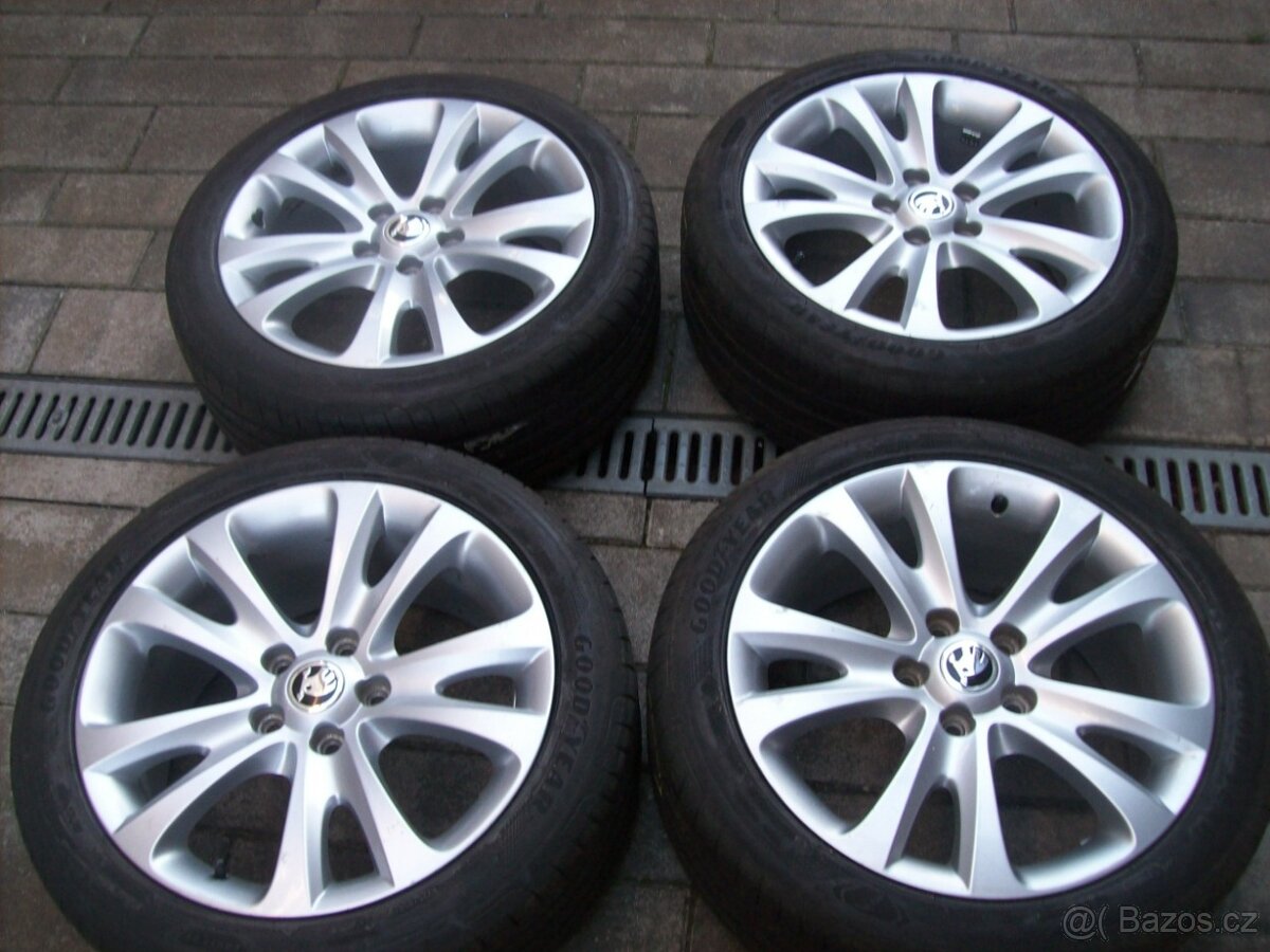 alu Superb II Octavia III 17" GY F1