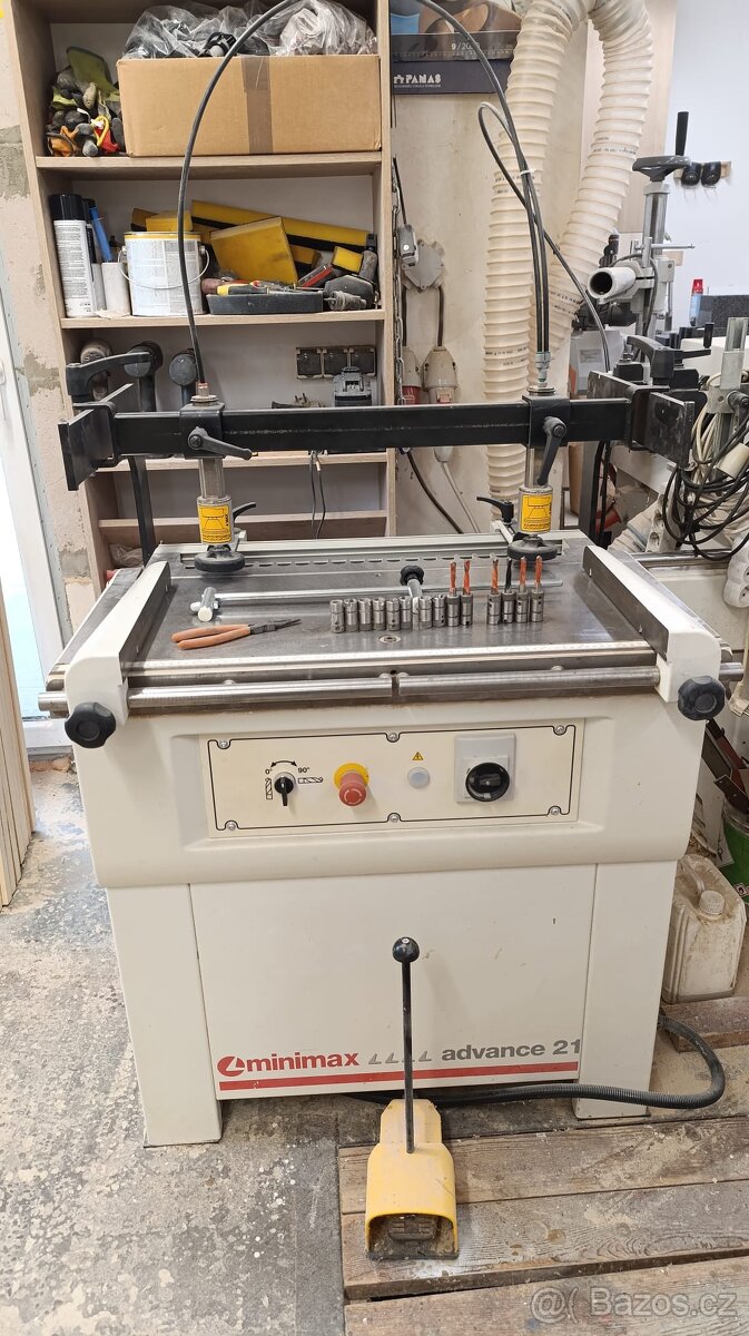 Vrtací kolíkovací stroj ADVANCE 21