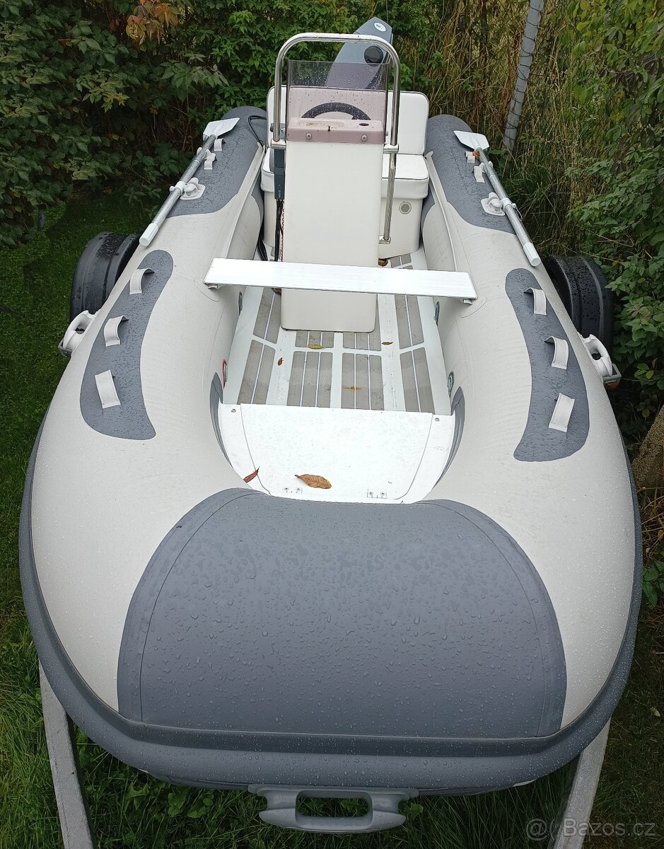 Nafukovací člun Gladiator RIB 420 AL-A  nový