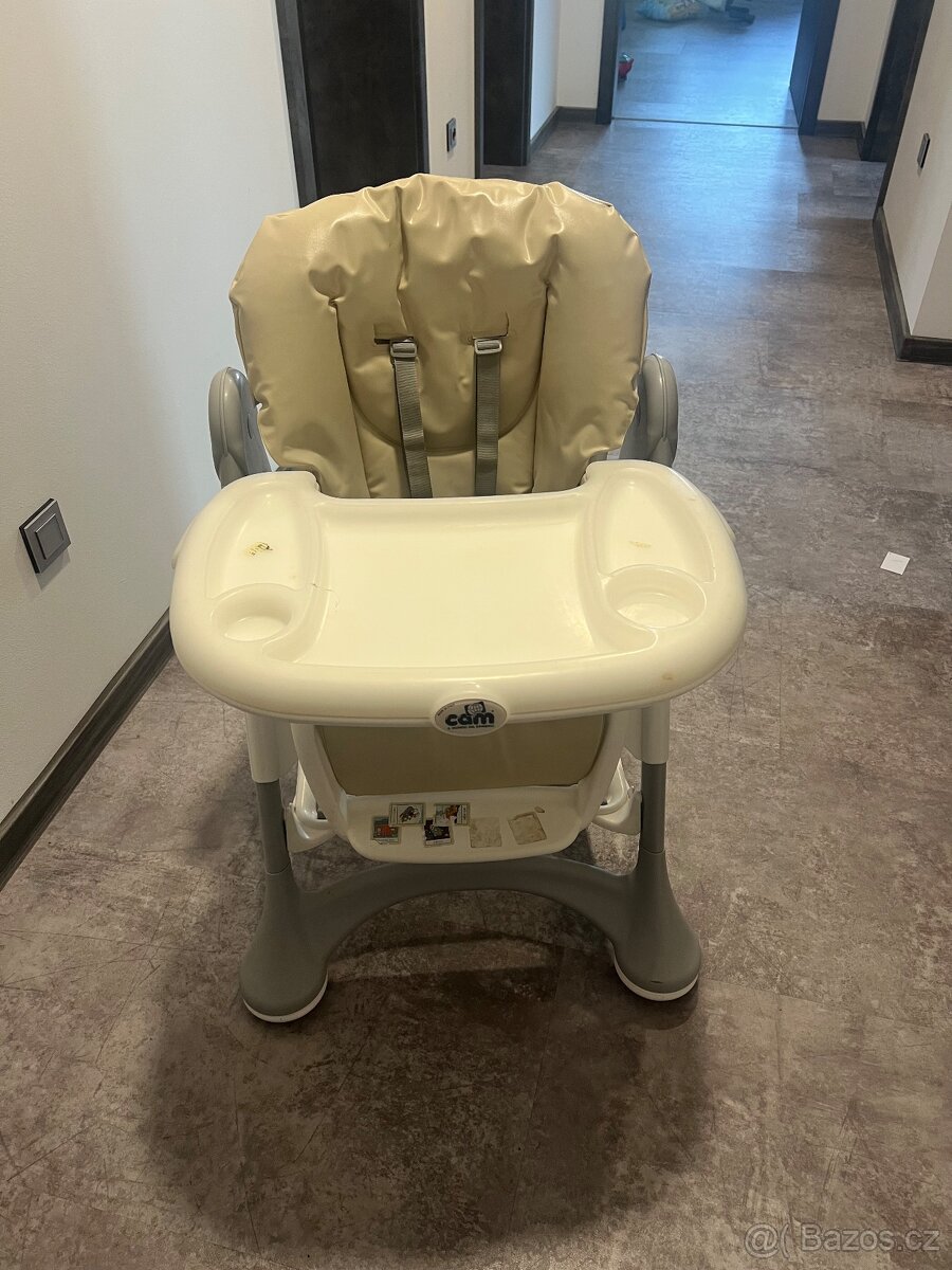 Jídelní židlička zn.  CAM