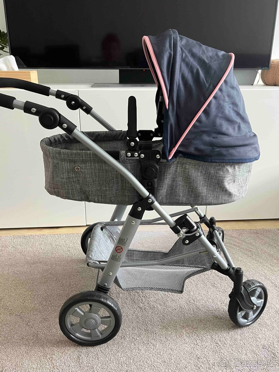 Kočárek na panenku zn. Chic - téměř nový