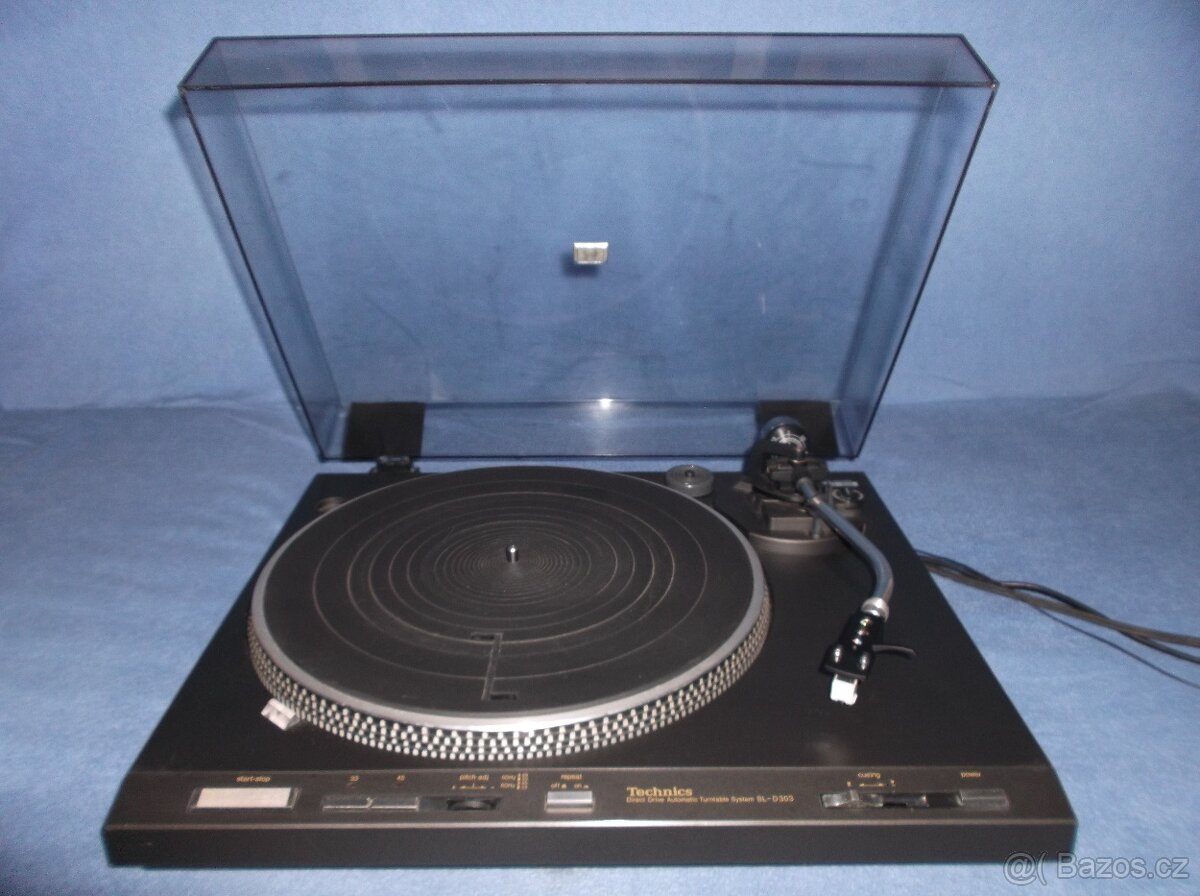 Gramofon TECHNICS SL-D303 s novou přenoskou
