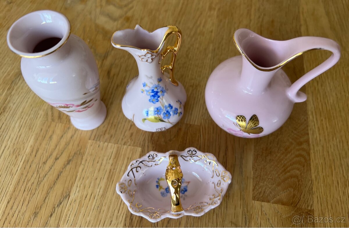 Karlovarský růžový porcelán.