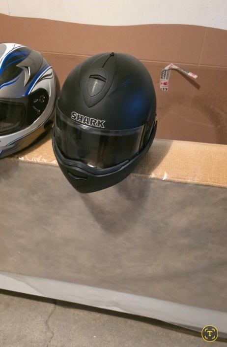 Prodám vyklápěcí helmu