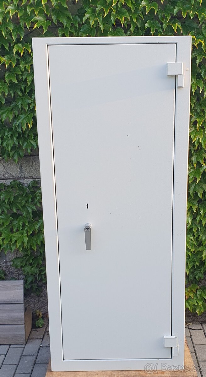 Trezor na 15 dlouhých zbraní Stramberg