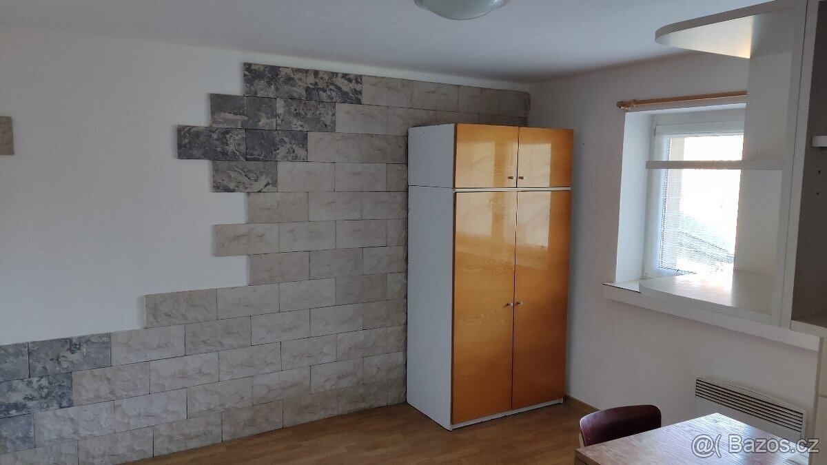 Pronájem 1+kk Turnov - Pelešany