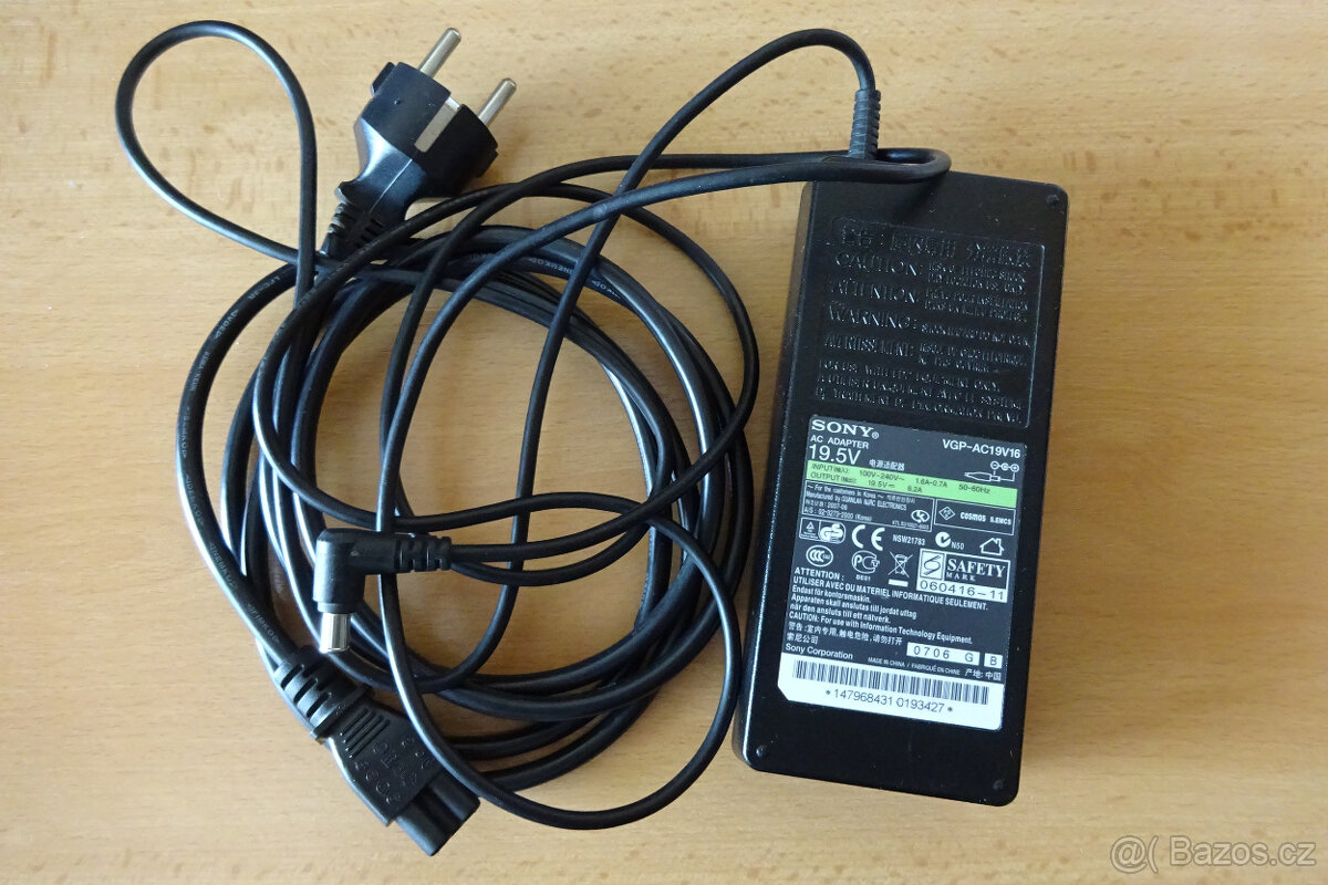 napájecí adaptér pro TV Sony