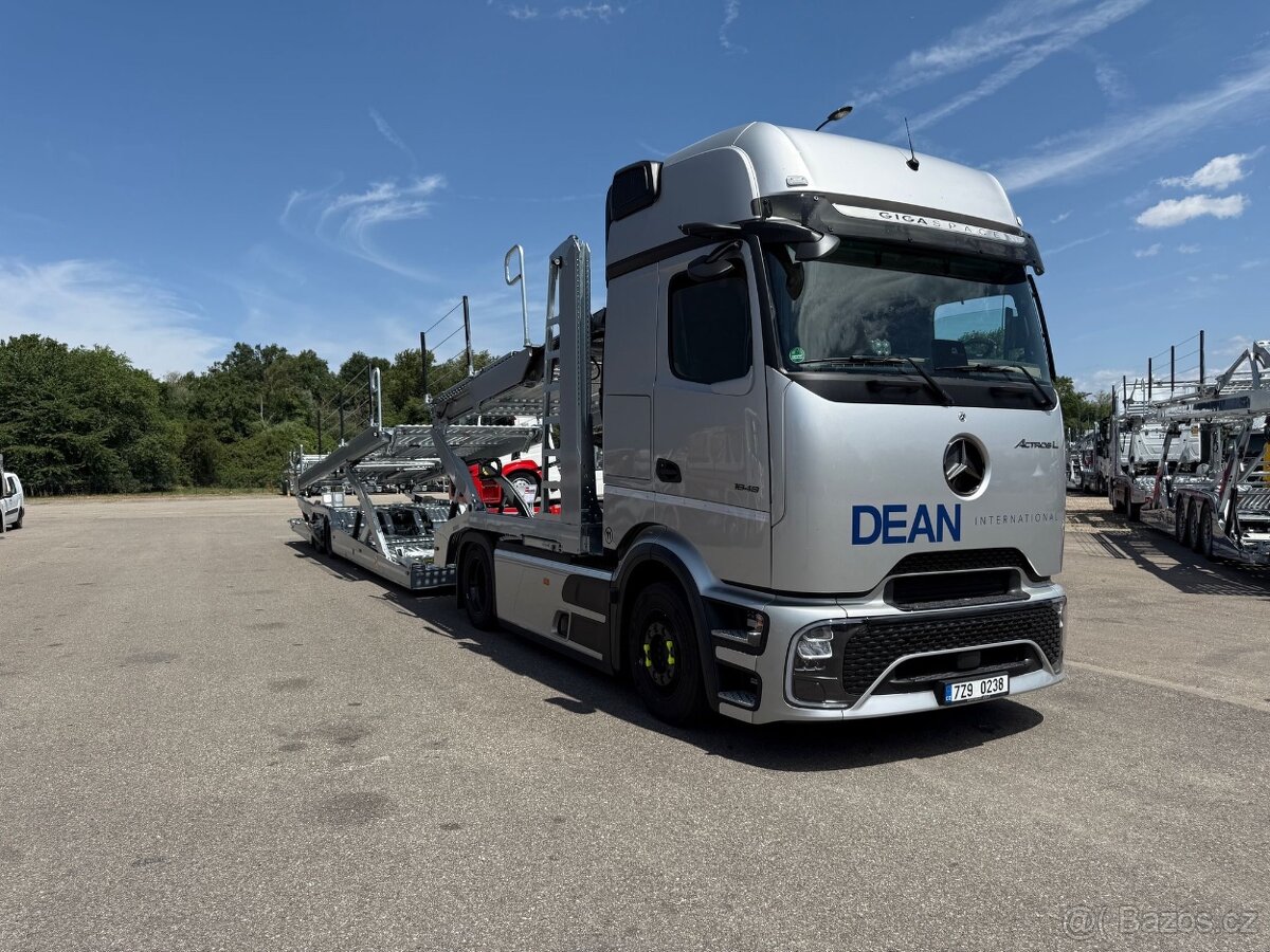 Řidič autopřepravníku / autotransportéru