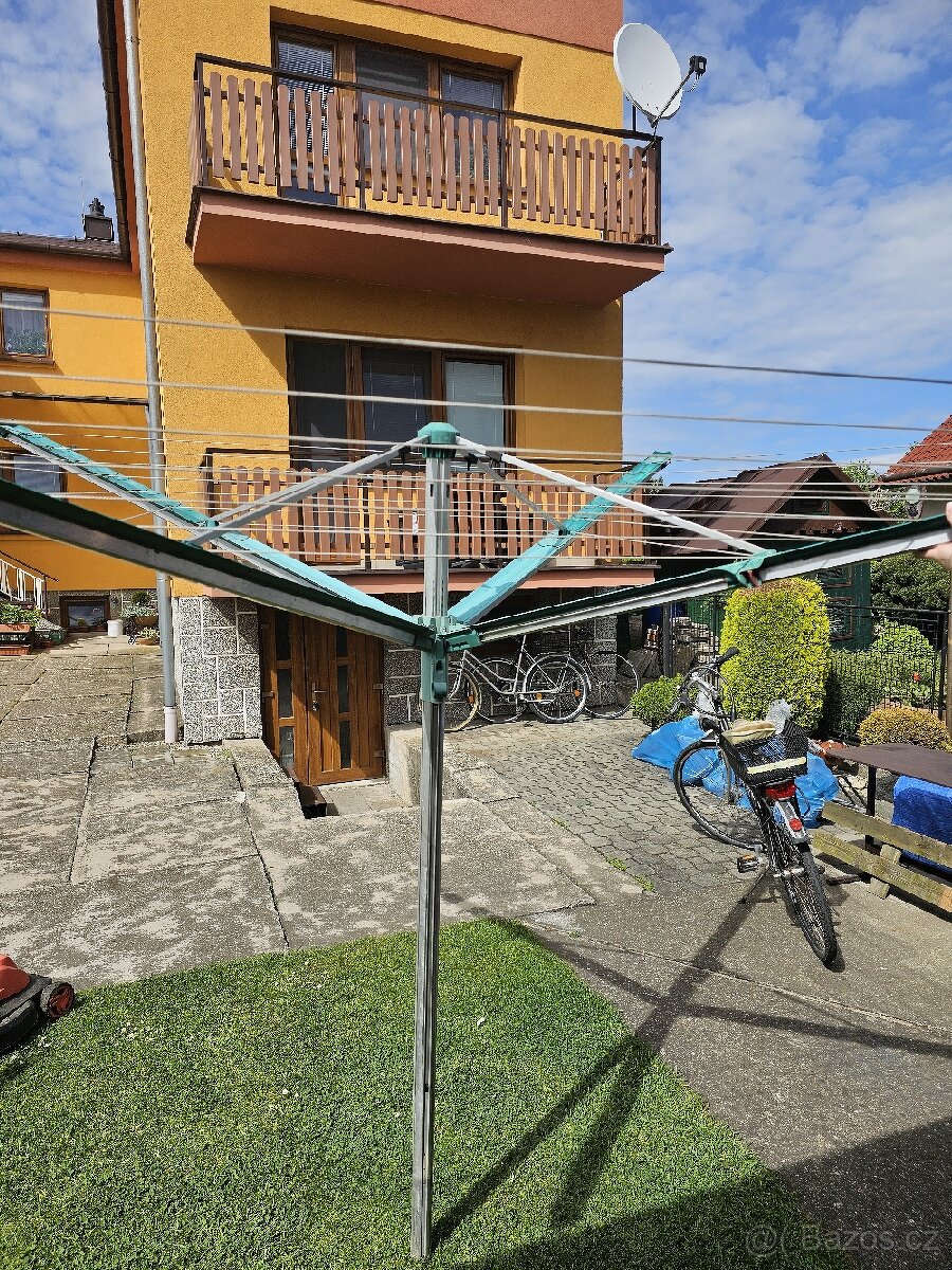 Prodám sušák na prádlo Leifheit Linomatic