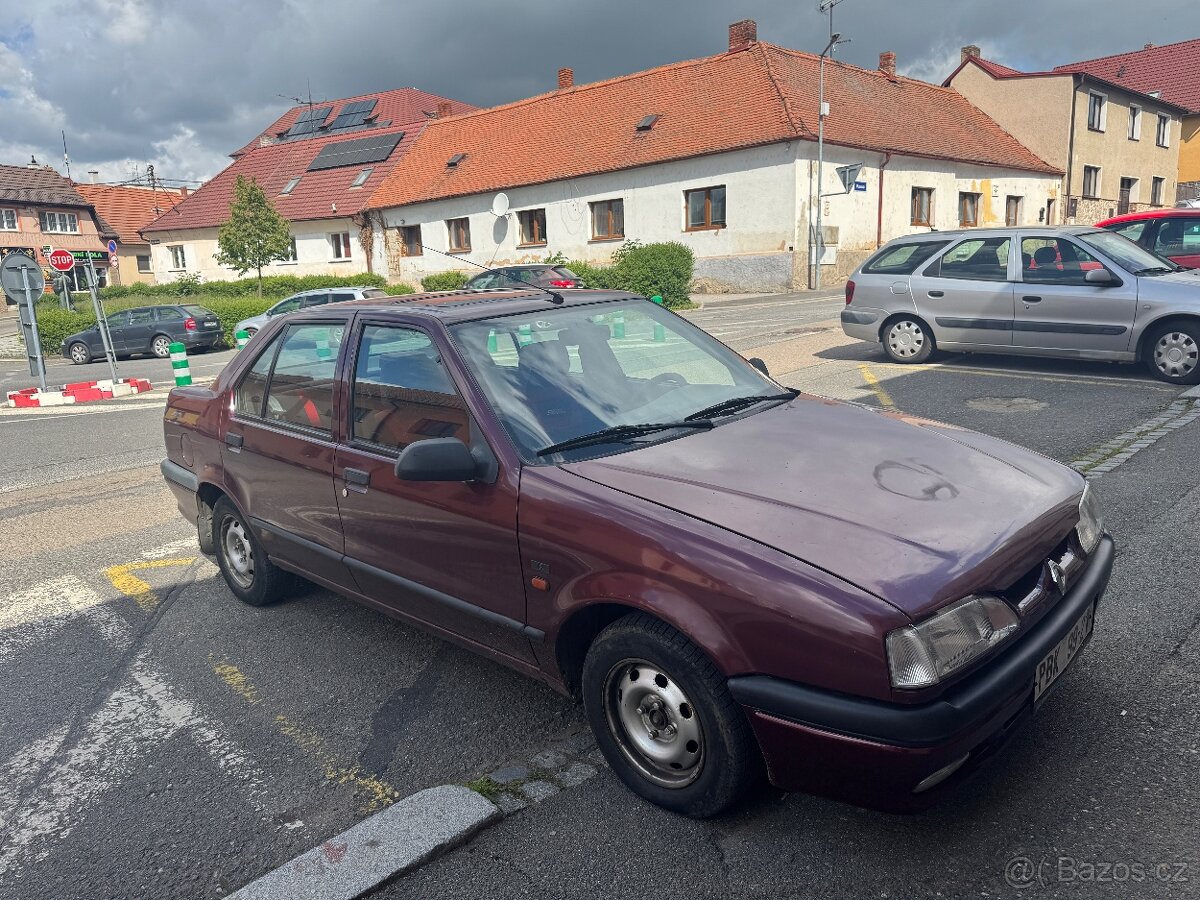 Renault 19