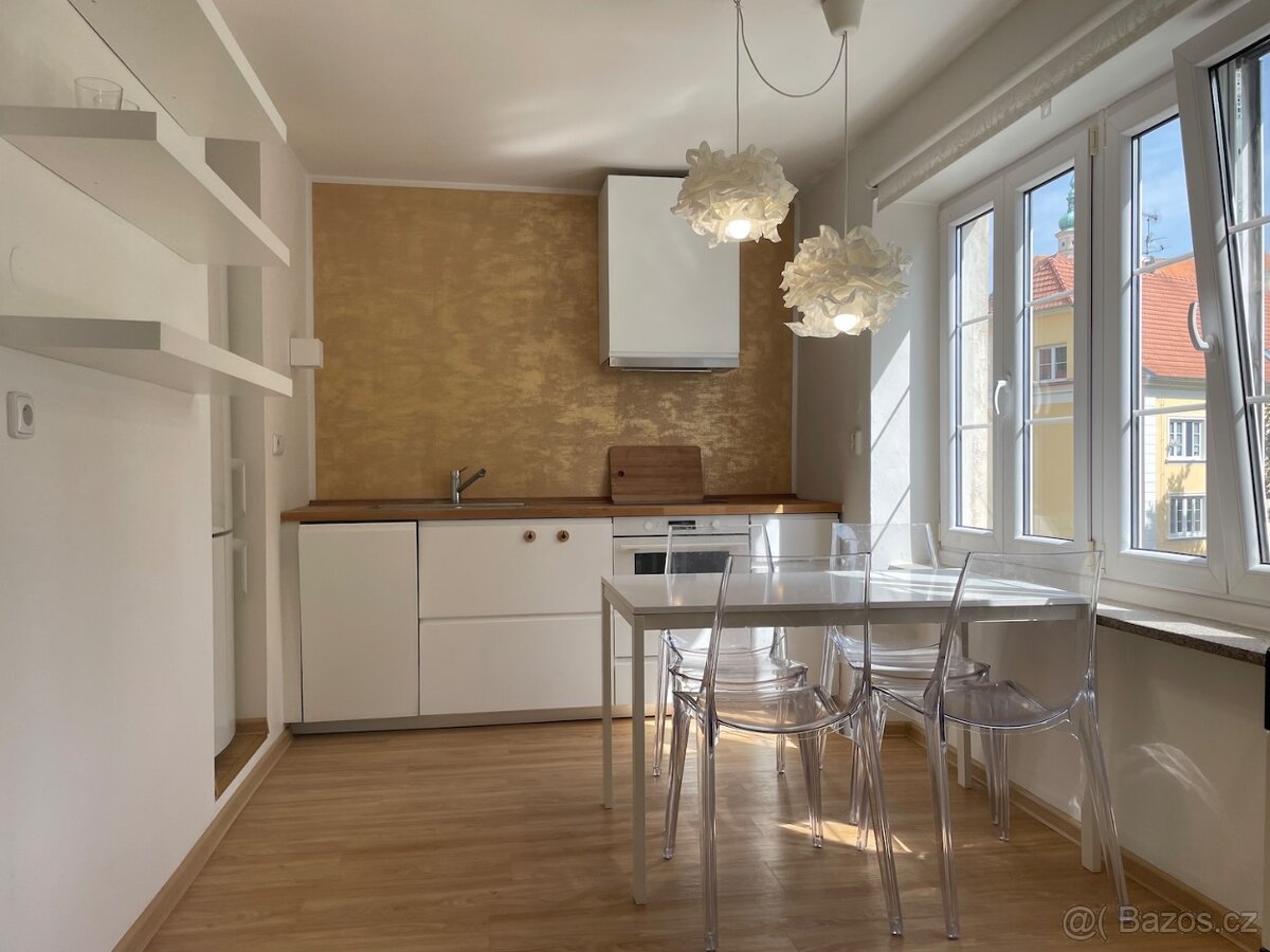 Pronájem bytu 2+1 v osobním vlastnictví 52 m², Mikulov.
