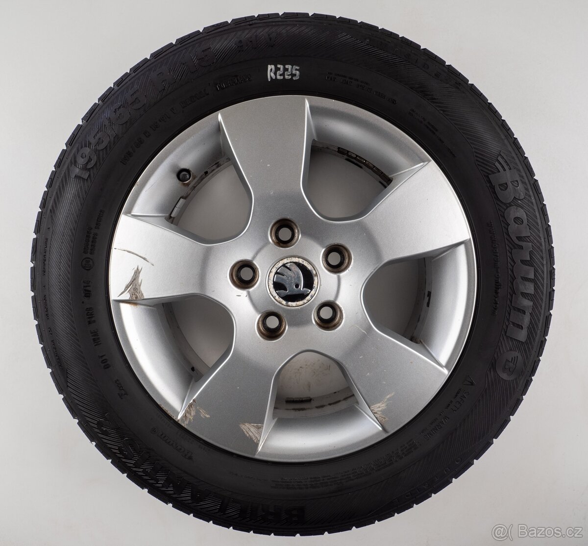 Škoda Octavia - Originání 15" alu kola - Letní pneu