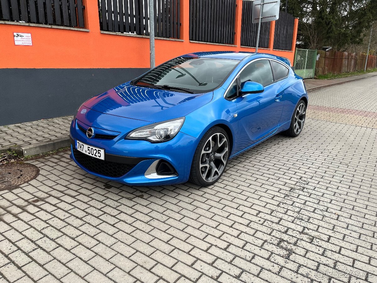 Opel Astra 2.0 T GTC OPC 206 kW