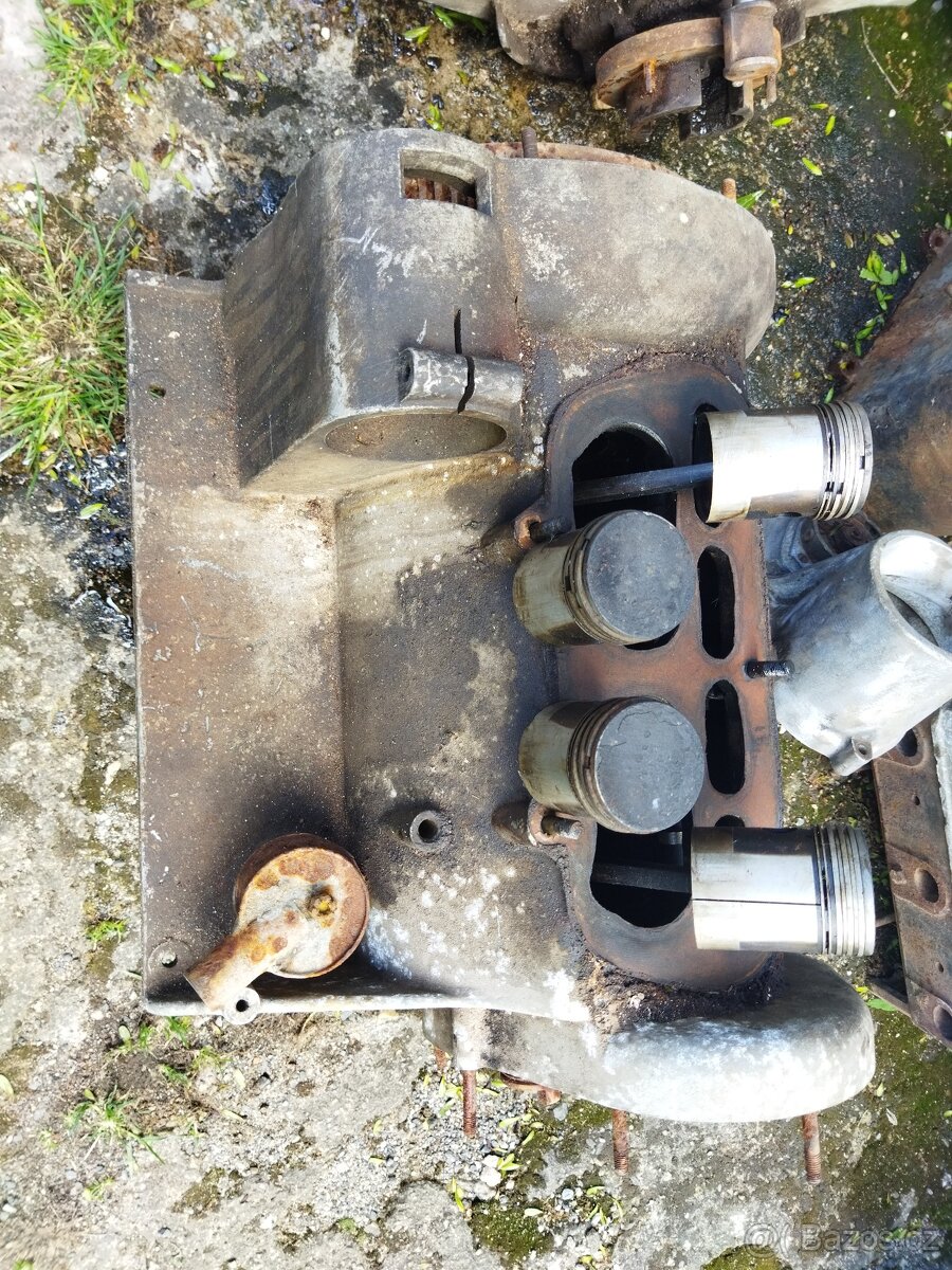 Praga Alfa motor převodovka