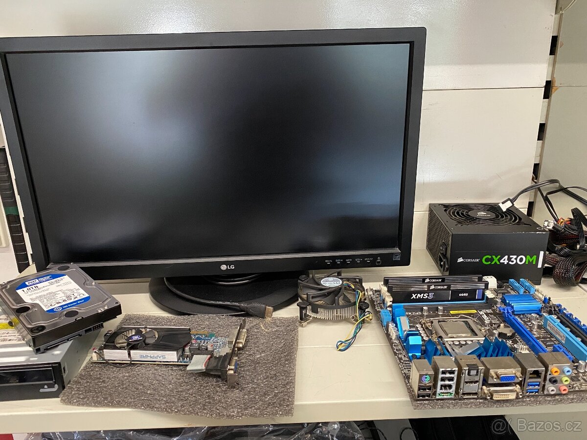 osazená základní deska Asus i5 16GB RAM zdroj grafika HDD
