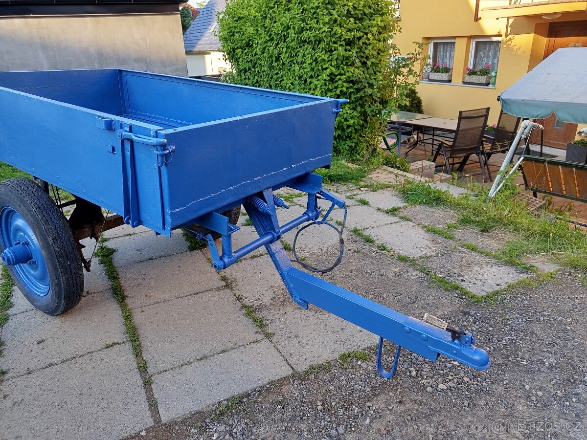 Přívěs za malotraktor nebo čtirkolku
