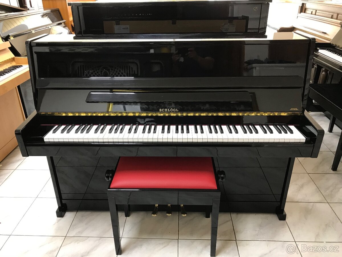 České pianino Schlog se zárukou 2 roky, doprava zdarma.
