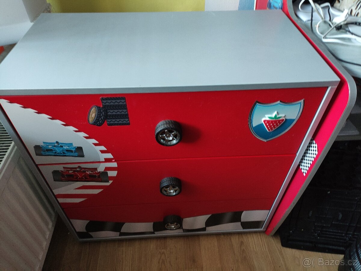 Komoda se 3 zásuvkami  do dětského pokoje zn.Čílek
