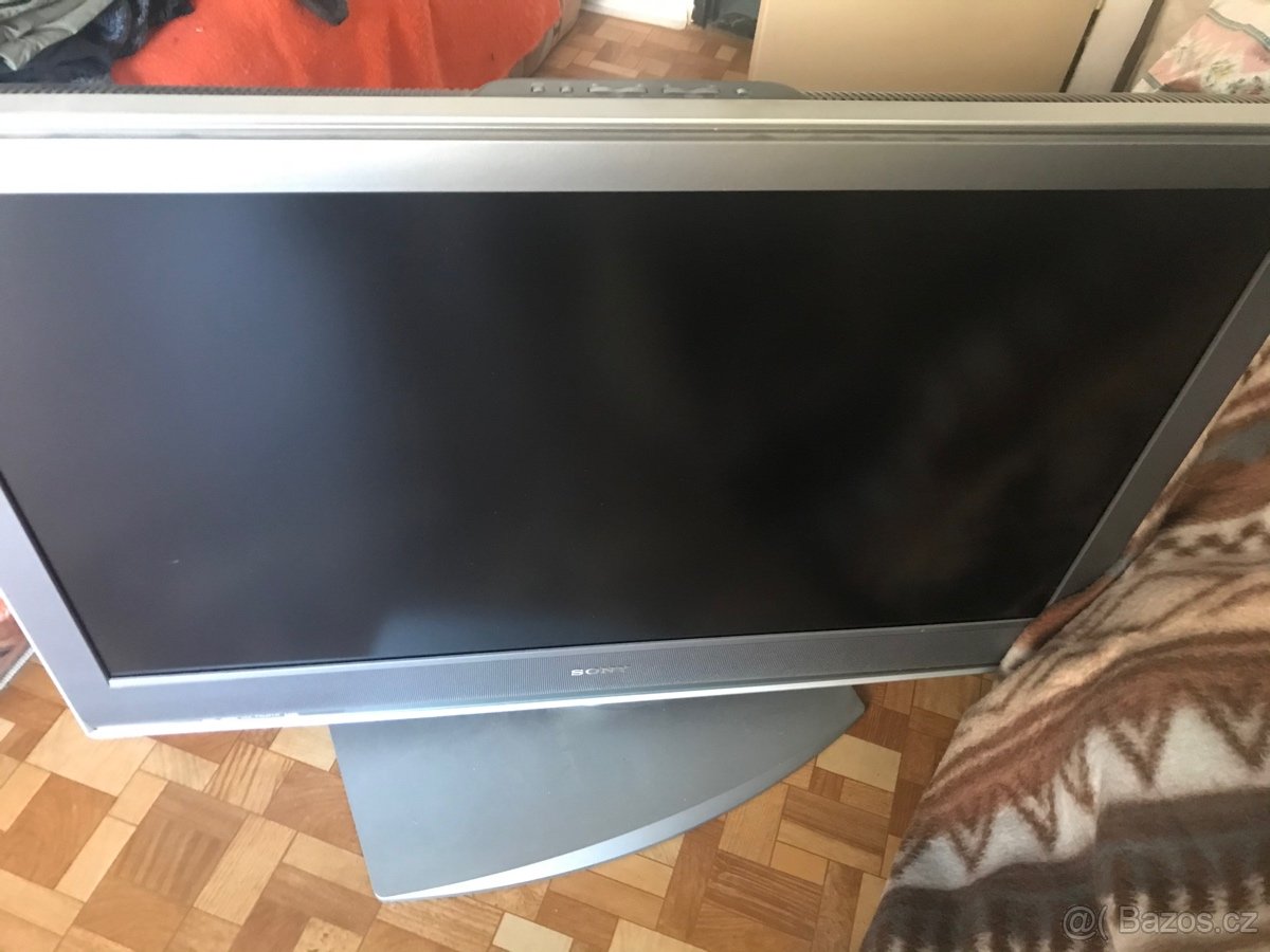 HD LCD TV Sony Bravia KDL-40S2000 (102 cm)