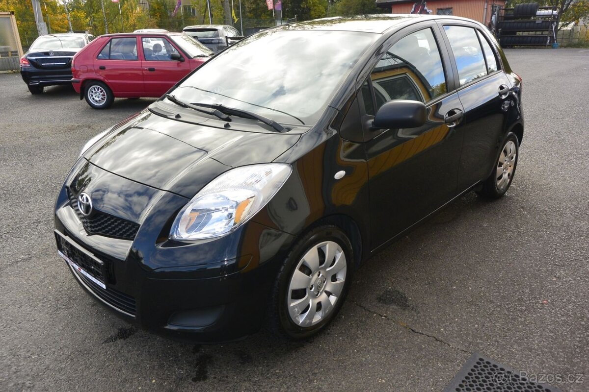 PRODÁM Toyota Yaris 1.3VVT-i 6kv 70tis km