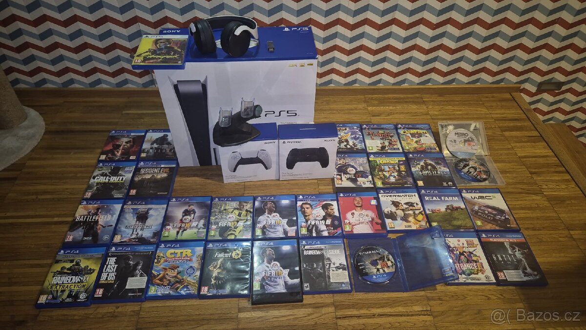 PlayStation PS5 s mechanikou + další příslušenství
