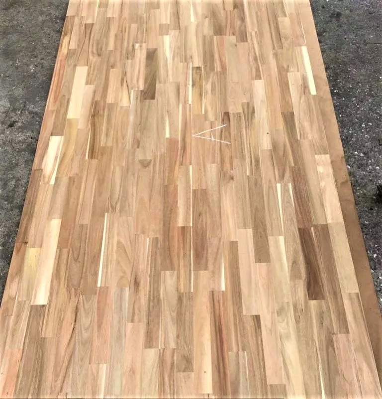 Spárovka masiv Akácie na linky, stoly, podlahy, schody, ponk