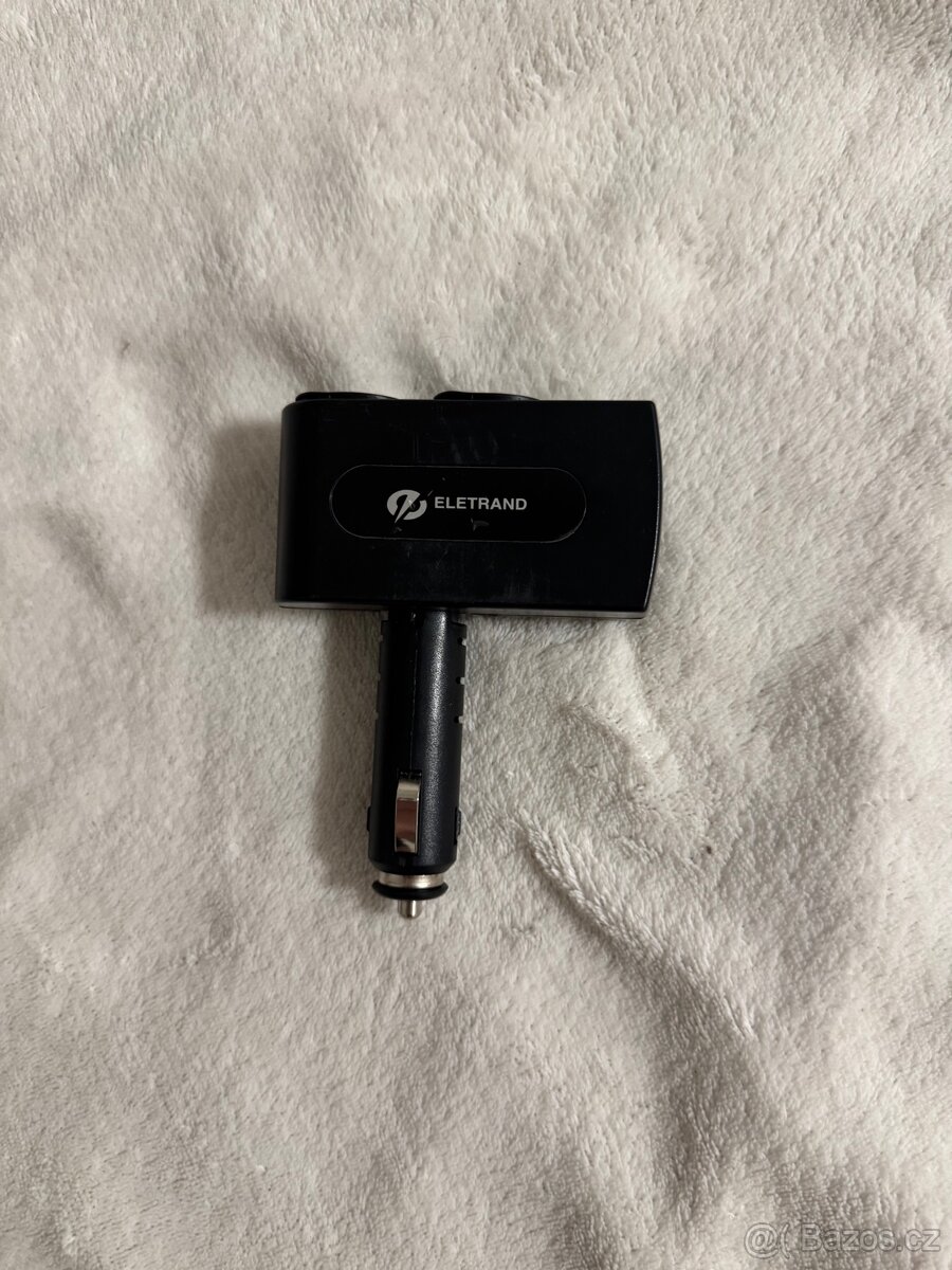 Automobilový FM vysílač