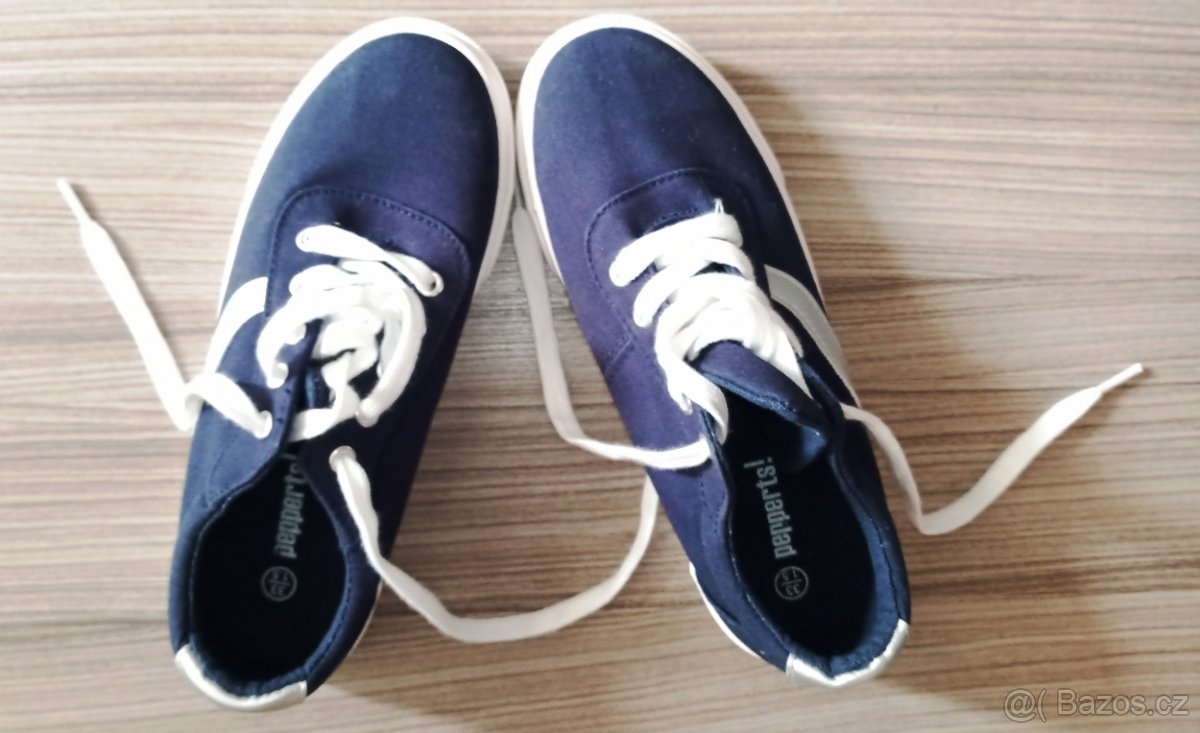 Prodám NOVÉ chlapecké boty, vel. 33